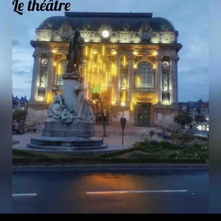 Le Port De Apartment