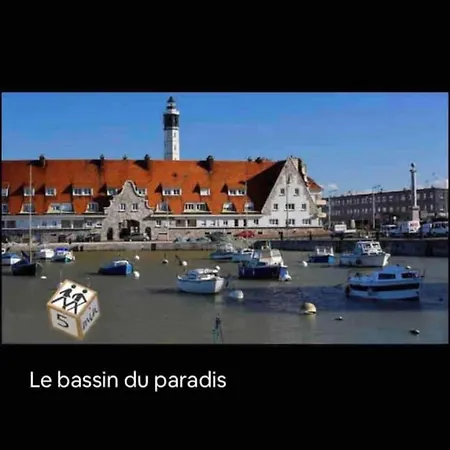 Le Port De Calais