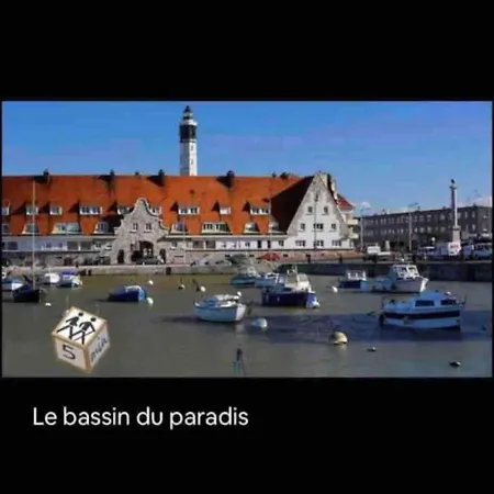 Le Port De *