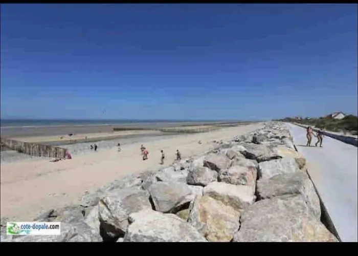 Le Port De Calais